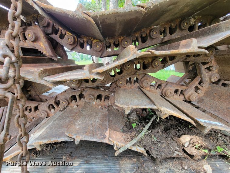 image for item IF9854 Caterpillar D6H LGP dozer tracks