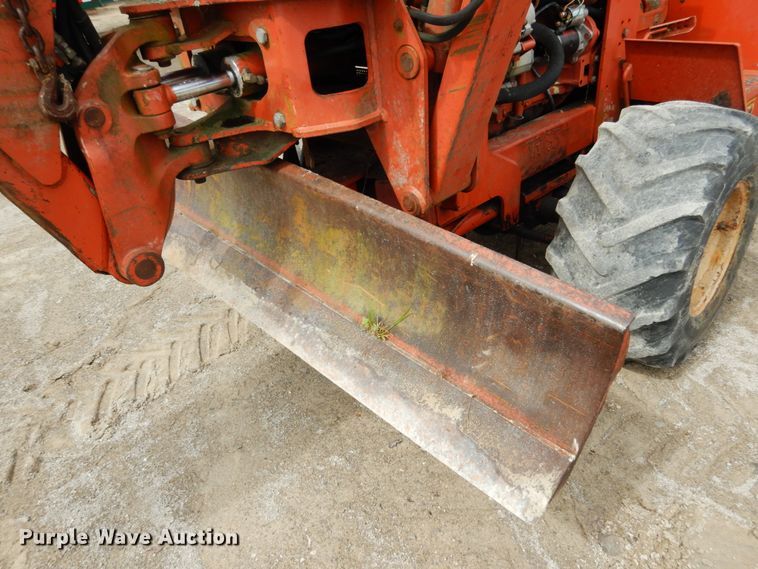 image for item IL9435 1994 Ditch Witch 5110  trencher