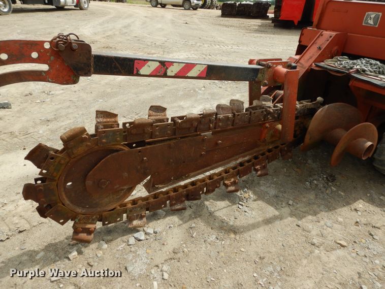 image for item IL9435 1994 Ditch Witch 5110  trencher