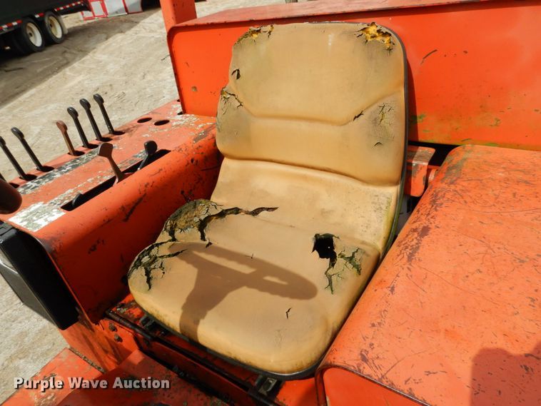 image for item IL9435 1994 Ditch Witch 5110  trencher