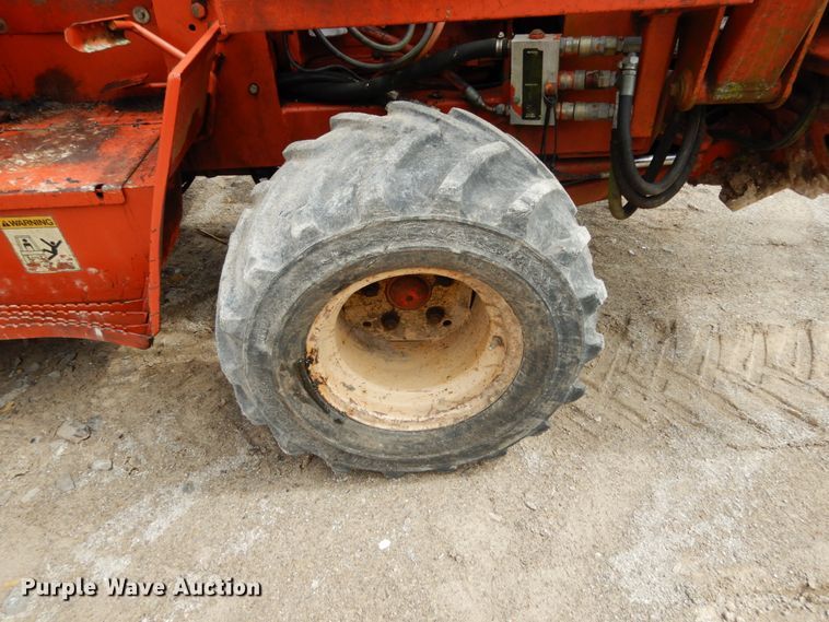 image for item IL9435 1994 Ditch Witch 5110  trencher