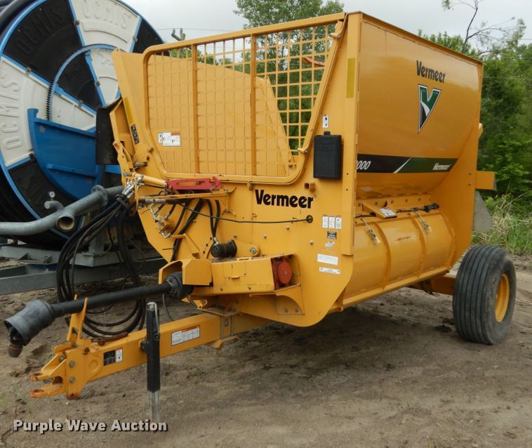 image for item IL9439 2013 Vermeer BPX9000  bale processor