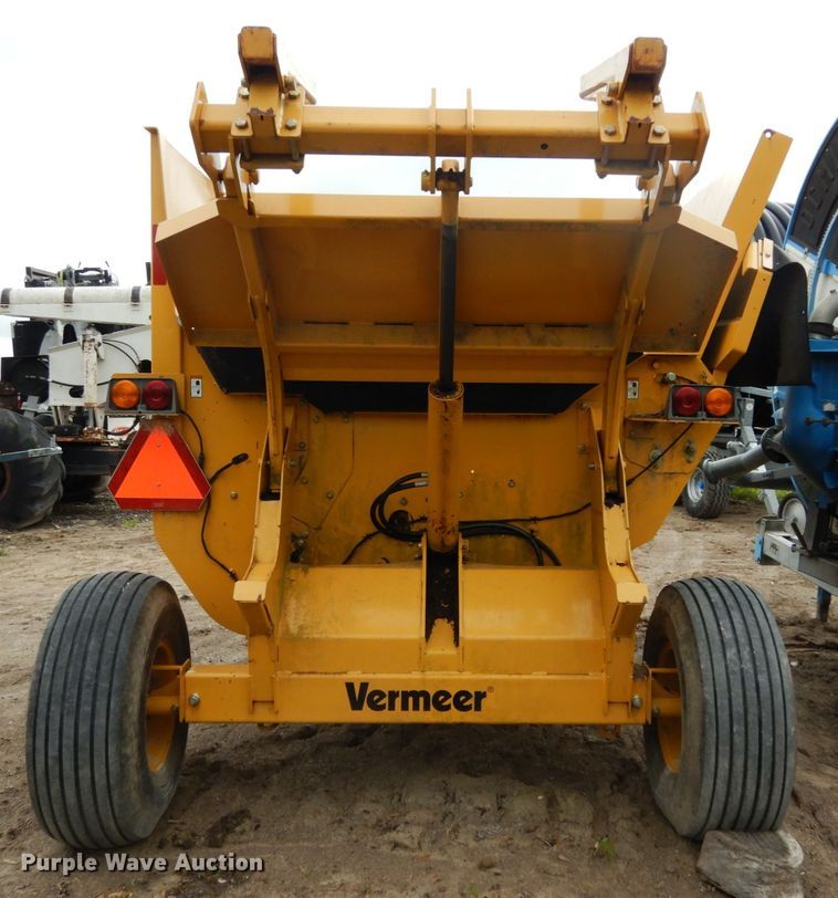 image for item IL9439 2013 Vermeer BPX9000  bale processor
