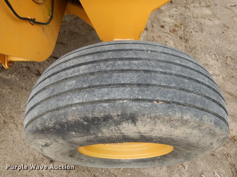 image for item IL9439 2013 Vermeer BPX9000  bale processor