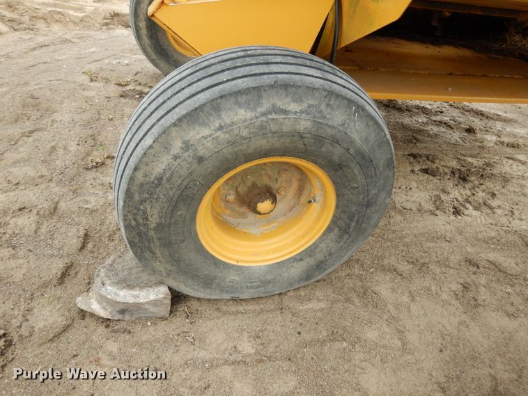 image for item IL9439 2013 Vermeer BPX9000  bale processor