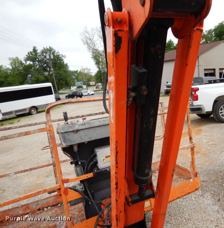image for item IL9458 2007 JLG 800AJ  boom lift