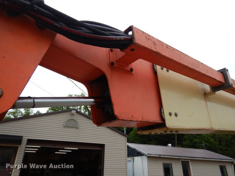 image for item IL9458 2007 JLG 800AJ  boom lift