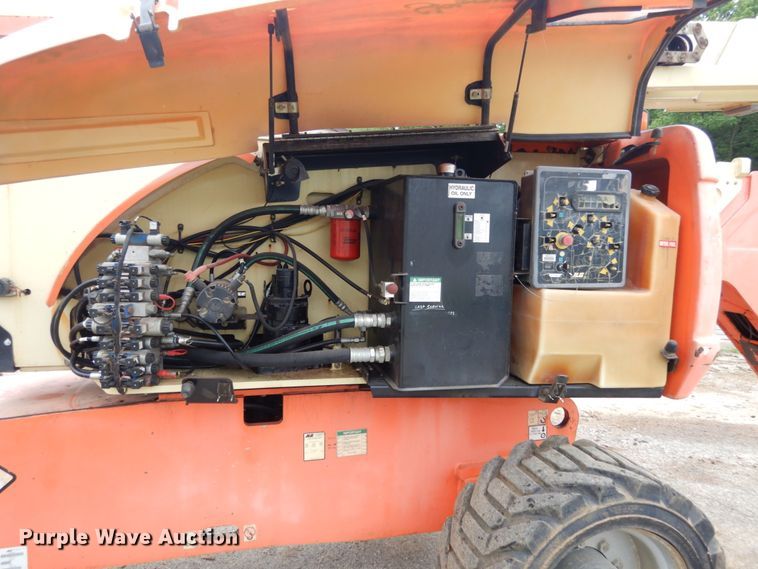 image for item IL9458 2007 JLG 800AJ  boom lift