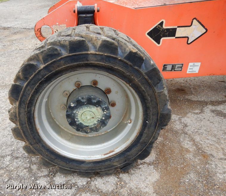 image for item IL9458 2007 JLG 800AJ  boom lift