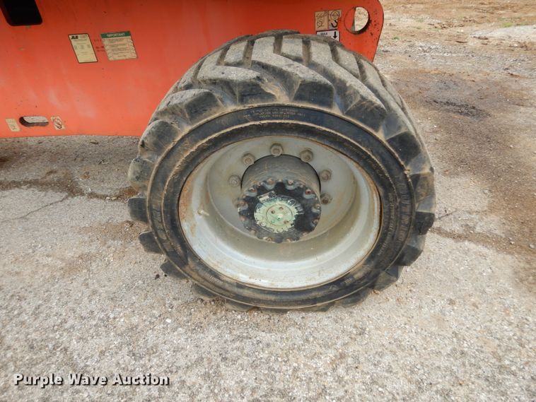 image for item IL9458 2007 JLG 800AJ  boom lift