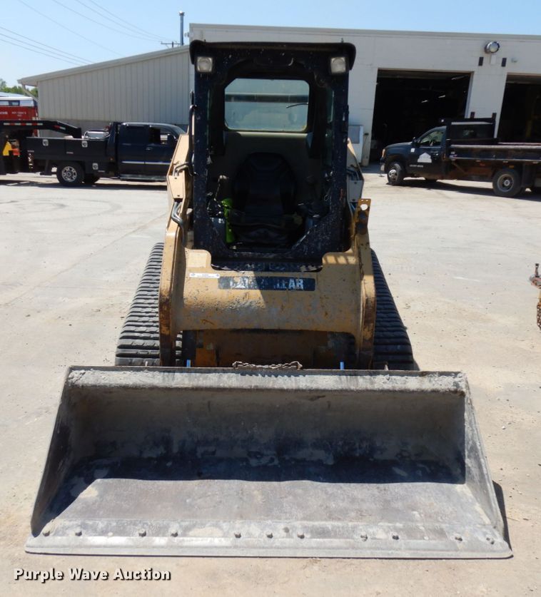 image for item IL9761 2010 Caterpillar 257B  tracked skid steer loader
