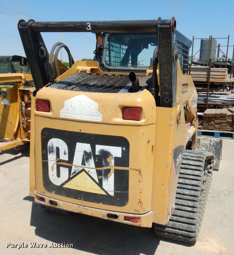 image for item IL9761 2010 Caterpillar 257B  tracked skid steer loader