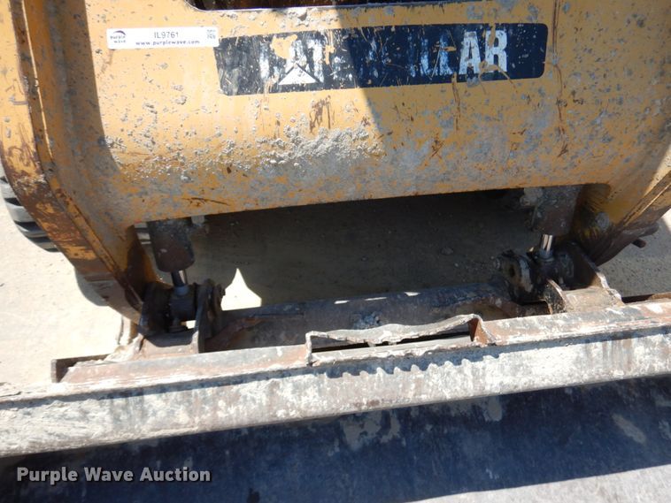 image for item IL9761 2010 Caterpillar 257B  tracked skid steer loader