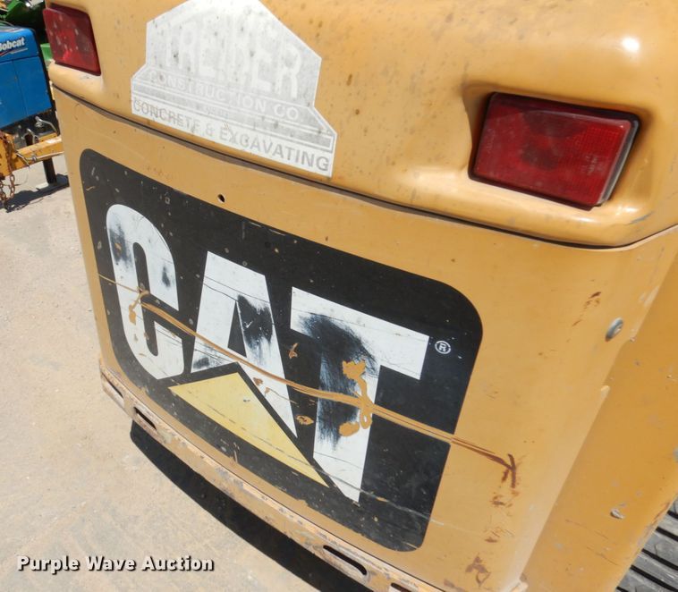 image for item IL9761 2010 Caterpillar 257B  tracked skid steer loader