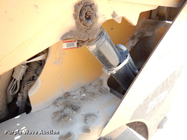 image for item IL9761 2010 Caterpillar 257B  tracked skid steer loader