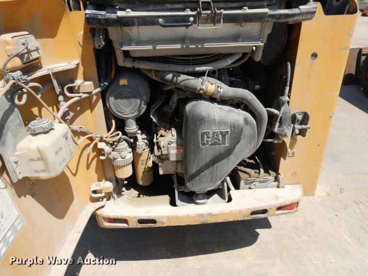 image for item IL9761 2010 Caterpillar 257B  tracked skid steer loader