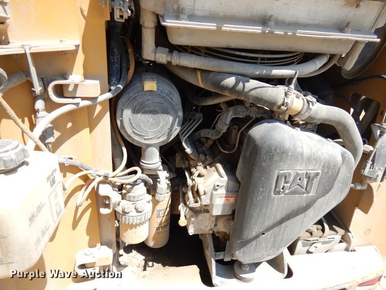 image for item IL9761 2010 Caterpillar 257B  tracked skid steer loader