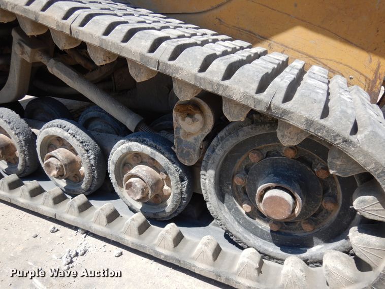 image for item IL9761 2010 Caterpillar 257B  tracked skid steer loader