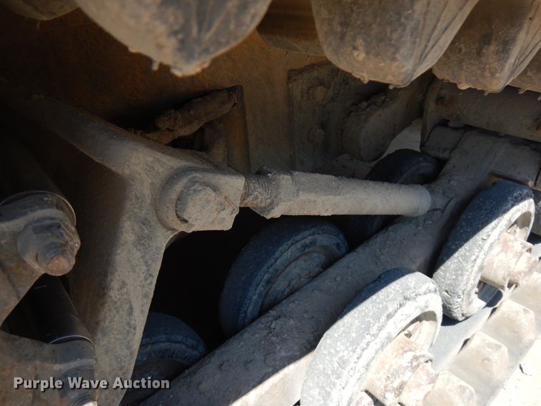 image for item IL9761 2010 Caterpillar 257B  tracked skid steer loader