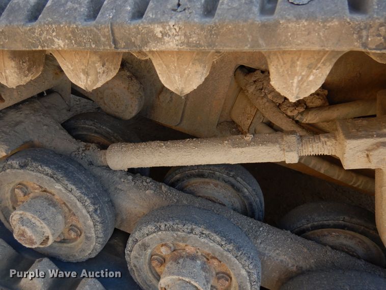 image for item IL9761 2010 Caterpillar 257B  tracked skid steer loader