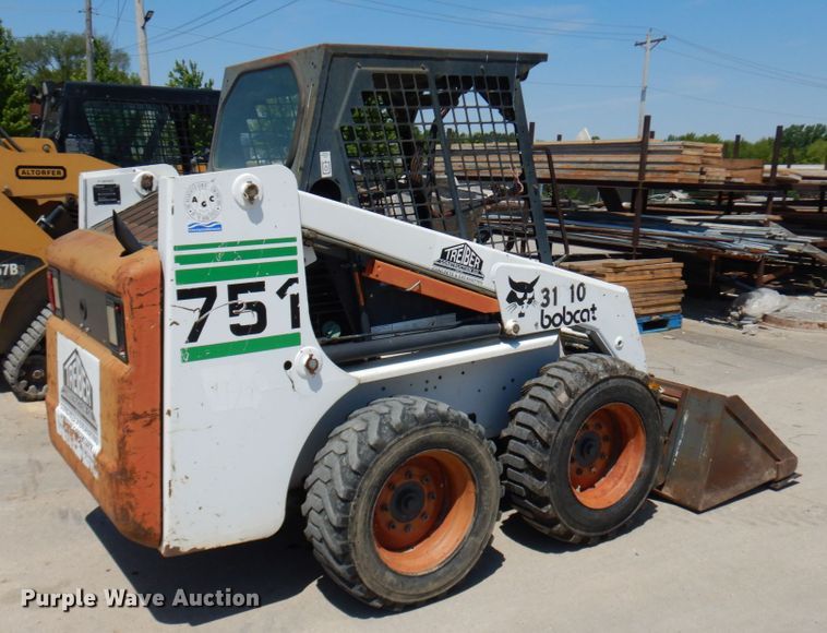 image for item IL9762 1997 Bobcat 751  skid steer loader