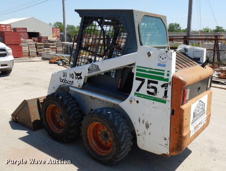 image for item IL9762 1997 Bobcat 751  skid steer loader