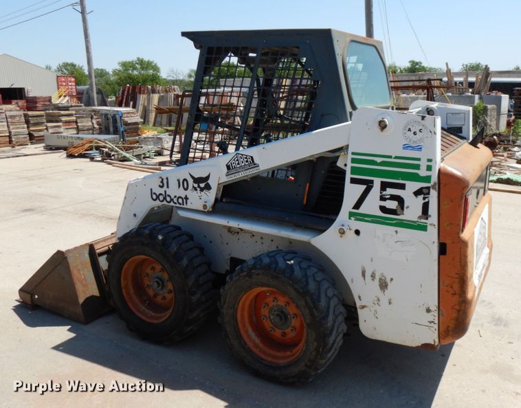 image for item IL9762 1997 Bobcat 751  skid steer loader