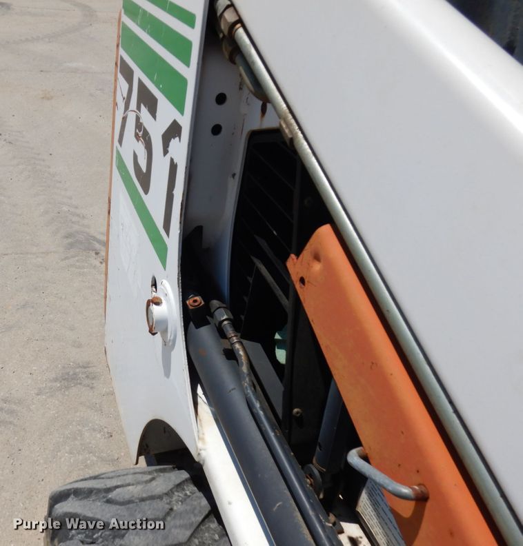 image for item IL9762 1997 Bobcat 751  skid steer loader