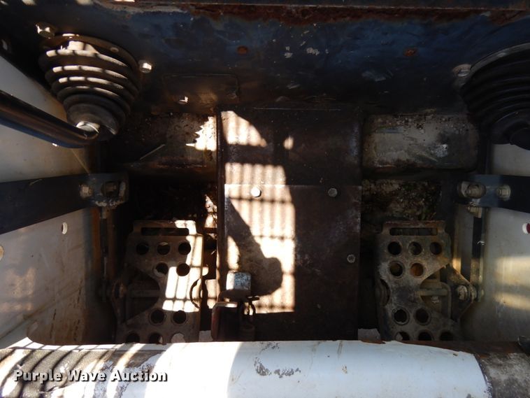 image for item IL9762 1997 Bobcat 751  skid steer loader