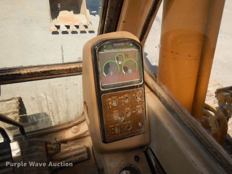 image for item IL9763 1994 Caterpillar 322 L  excavator