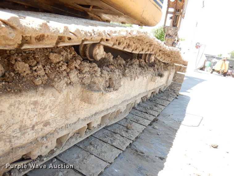 image for item IL9763 1994 Caterpillar 322 L  excavator