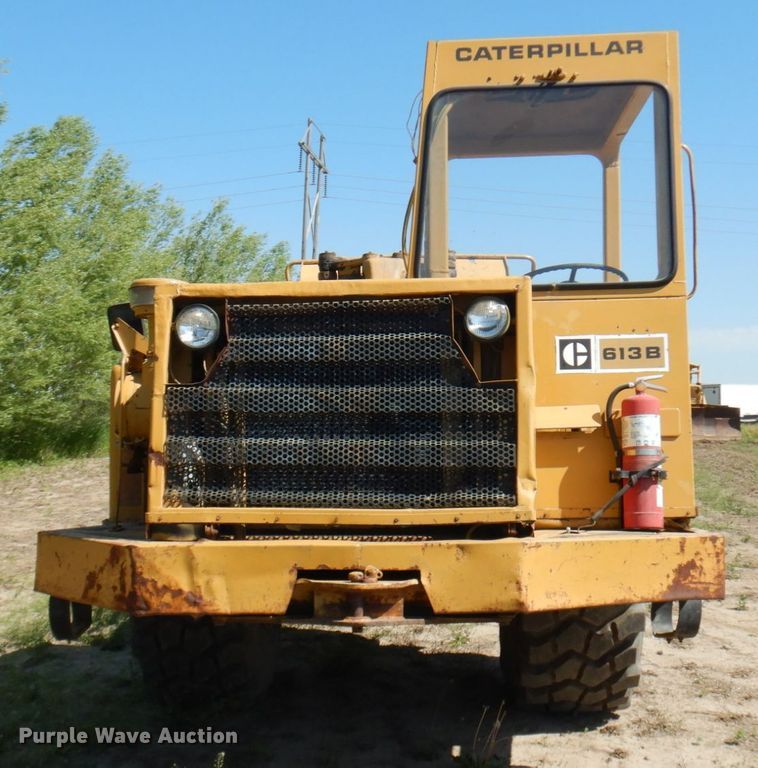 image for item IL9767 1984 Caterpillar 613B  elevating scraper