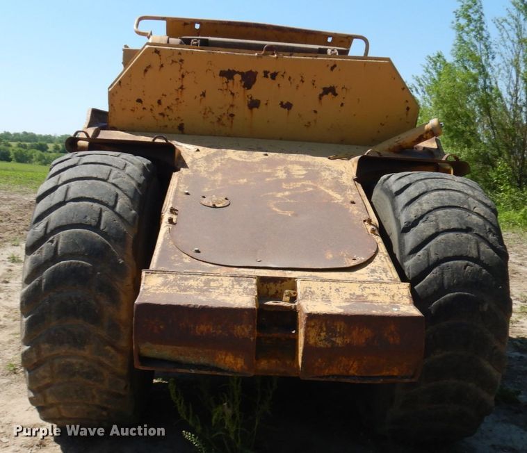 image for item IL9767 1984 Caterpillar 613B  elevating scraper