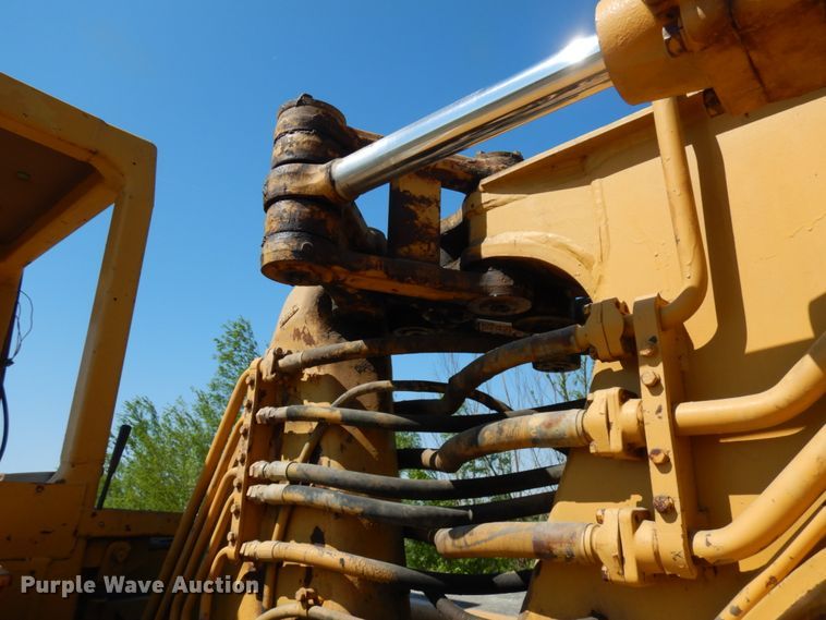 image for item IL9767 1984 Caterpillar 613B  elevating scraper