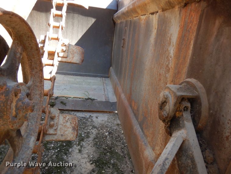 image for item IL9767 1984 Caterpillar 613B  elevating scraper