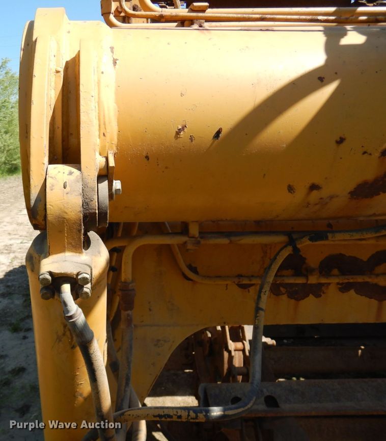 image for item IL9767 1984 Caterpillar 613B  elevating scraper