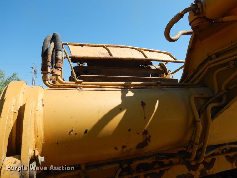 image for item IL9767 1984 Caterpillar 613B  elevating scraper