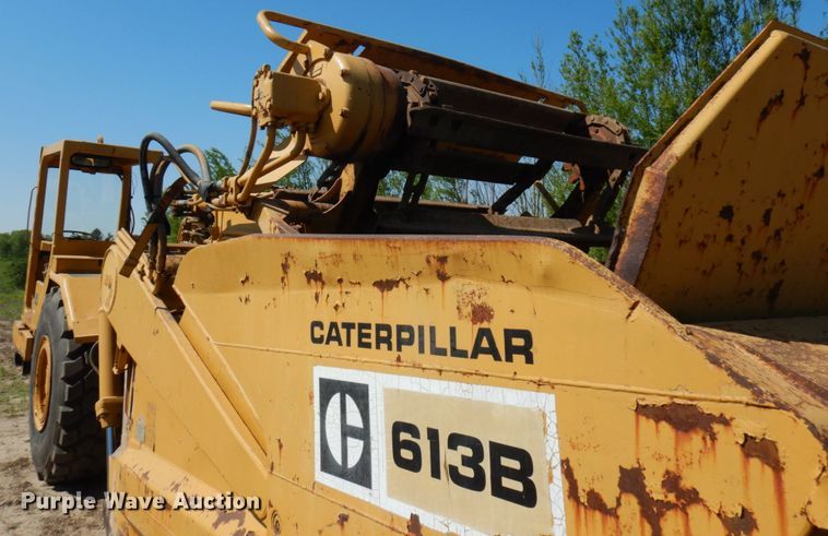 image for item IL9767 1984 Caterpillar 613B  elevating scraper