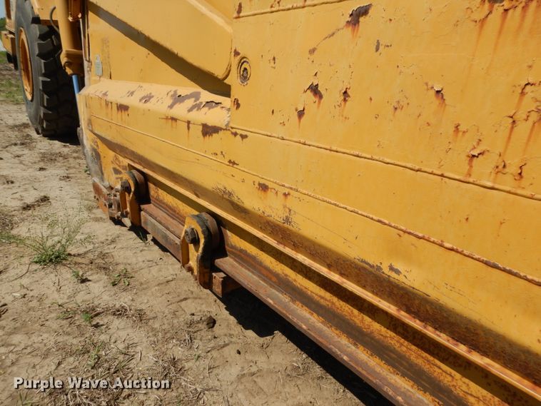 image for item IL9767 1984 Caterpillar 613B  elevating scraper