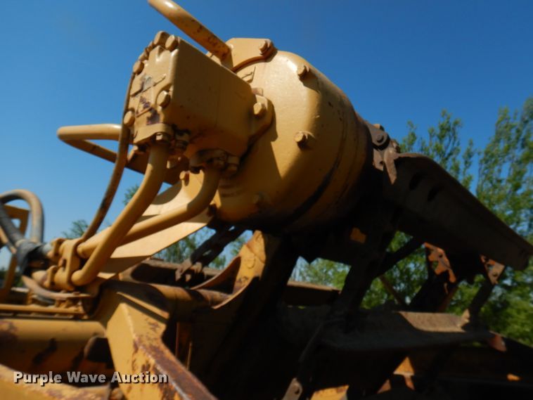 image for item IL9767 1984 Caterpillar 613B  elevating scraper