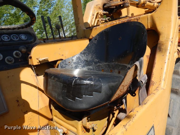 image for item IL9767 1984 Caterpillar 613B  elevating scraper