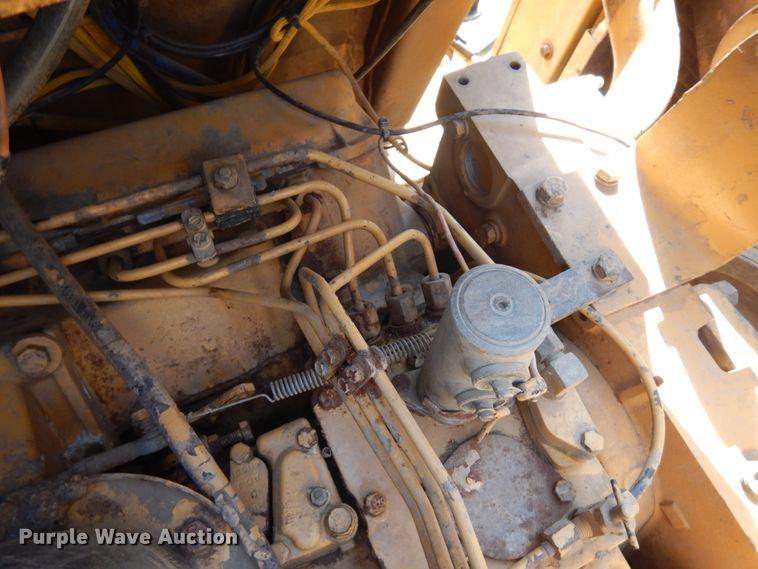 image for item IL9767 1984 Caterpillar 613B  elevating scraper