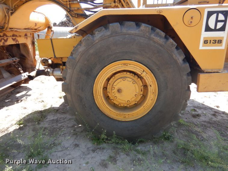 image for item IL9767 1984 Caterpillar 613B  elevating scraper