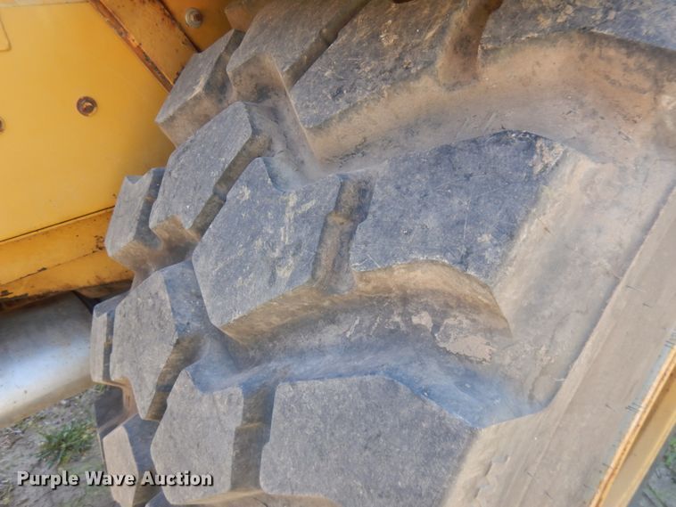 image for item IL9767 1984 Caterpillar 613B  elevating scraper