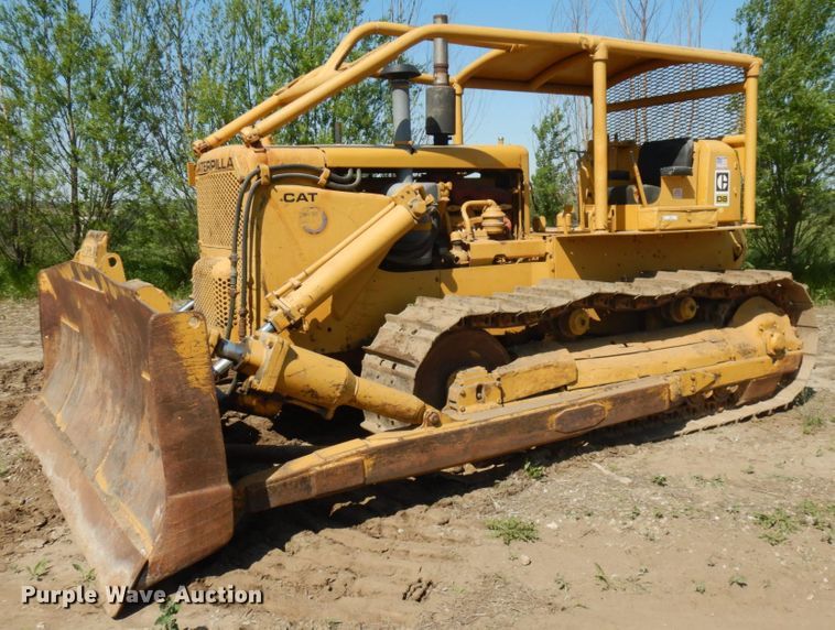 image for item IL9768 Caterpillar D8  dozer