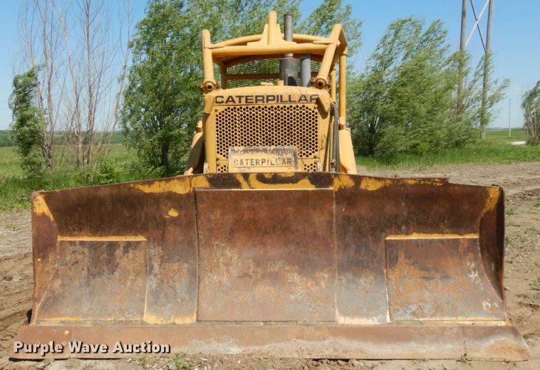image for item IL9768 Caterpillar D8  dozer