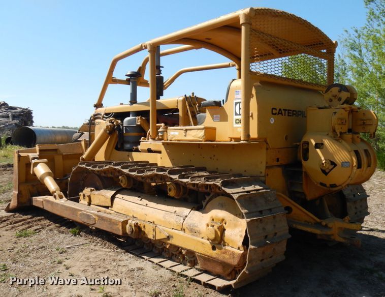 image for item IL9768 Caterpillar D8  dozer