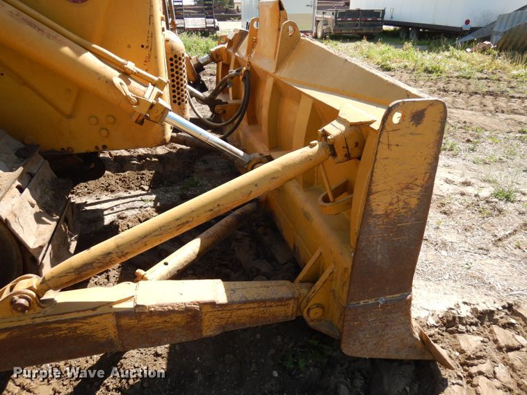 image for item IL9768 Caterpillar D8  dozer