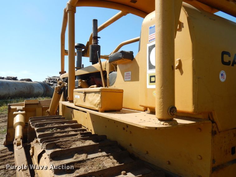 image for item IL9768 Caterpillar D8  dozer