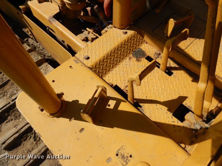 image for item IL9768 Caterpillar D8  dozer